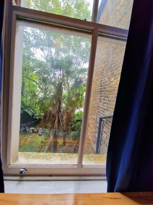 Charming Home With Private Balcony, On 1St Floor, With 2 Bathrooms, 3 Min Walk To Earl'S Court Station Londra Exterior foto